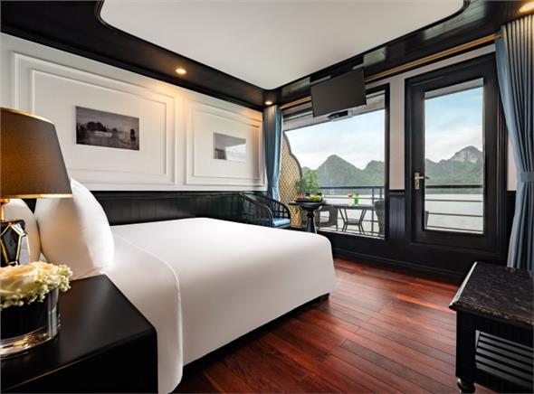 Chương trình 2 ngày 1 đêm trên du thuyền La Casta Regal